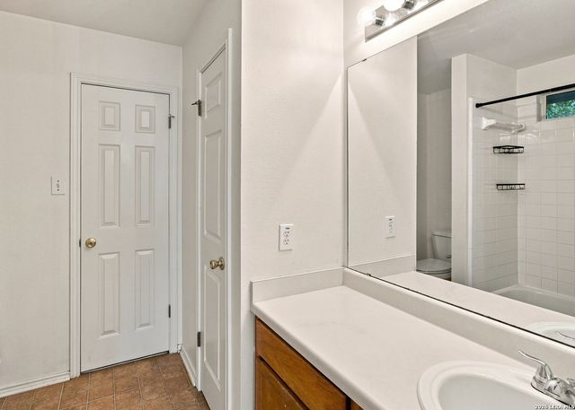 7218 BURNS WAY, San Antonio, TX 78250