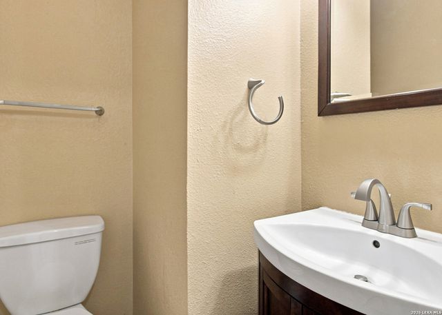 7218 BURNS WAY, San Antonio, TX 78250