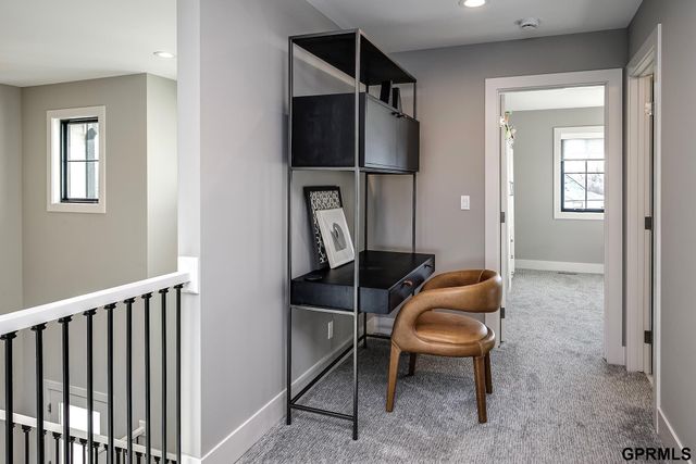 28420 Laurel Circle, Valley, NE 68064