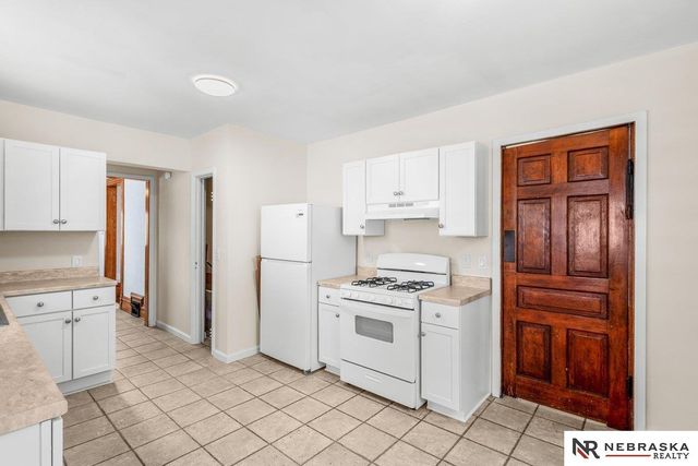 844 S 22nd Street, Omaha, NE 68108