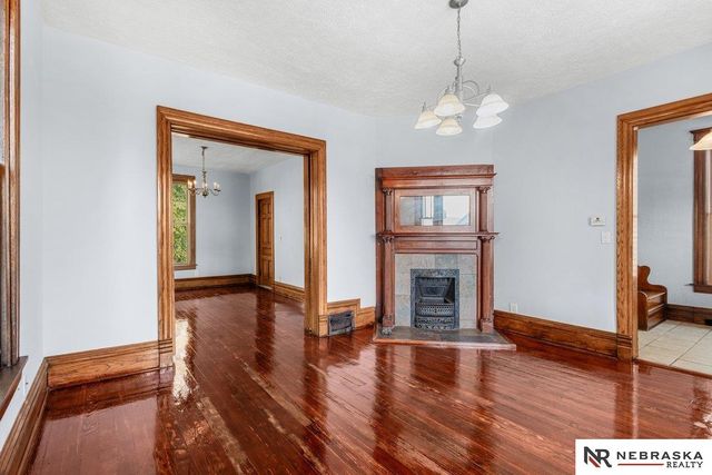844 S 22nd Street, Omaha, NE 68108
