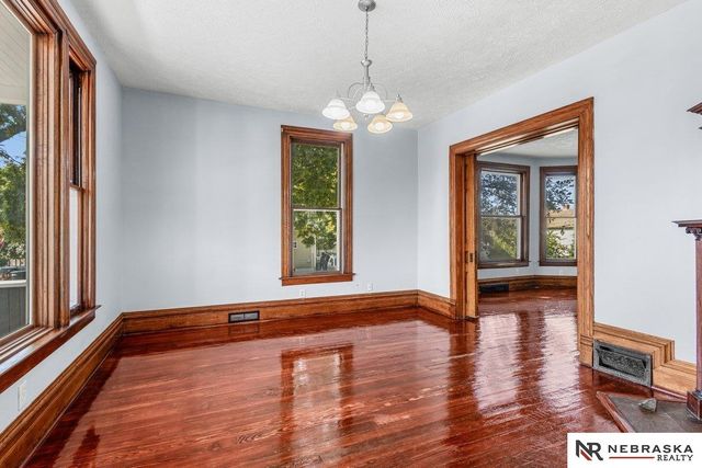 844 S 22nd Street, Omaha, NE 68108