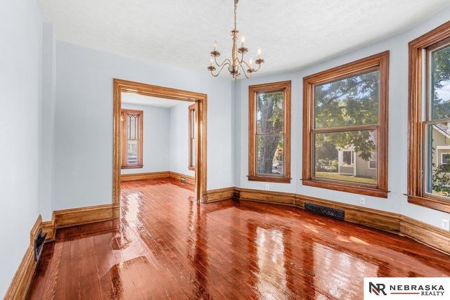 844 S 22nd Street, Omaha, NE 68108