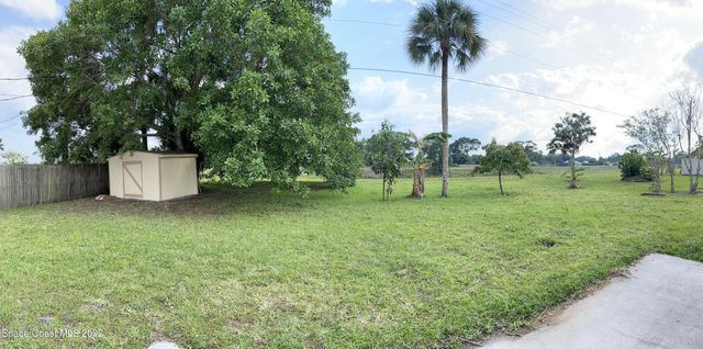 2012 Beekman Street NE, Palm Bay, FL 32905