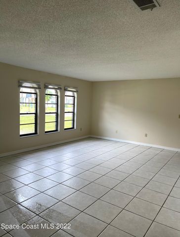 2012 Beekman Street NE, Palm Bay, FL 32905
