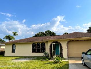 2012 Beekman Street NE, Palm Bay, FL 32905