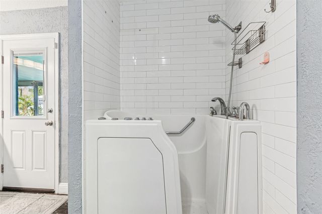 10207 RAINBRIDGE DRIVE, Riverview, FL 33569