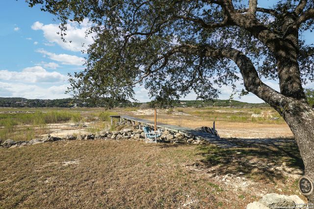 622 Pebble Beach, Lakehills, TX 78063