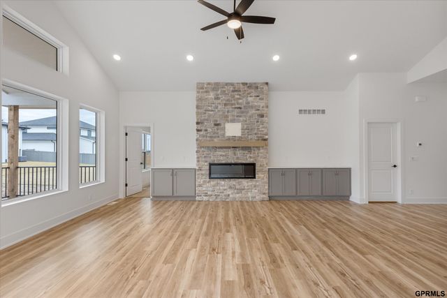 8612 Reed Street, Papillion, NE 68046