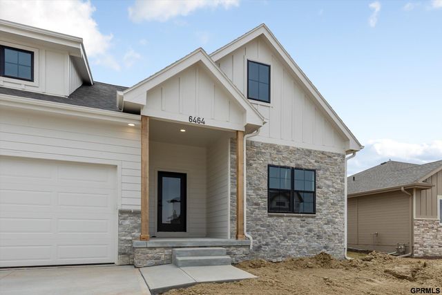 8612 Reed Street, Papillion, NE 68046