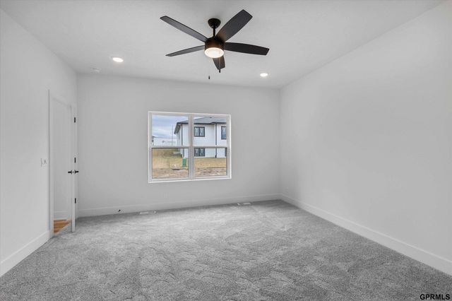 8612 Reed Street, Papillion, NE 68046