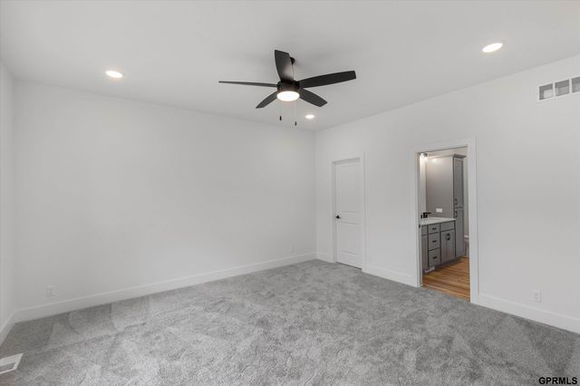 8612 Reed Street, Papillion, NE 68046