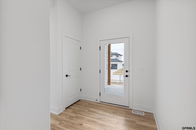 8612 Reed Street, Papillion, NE 68046