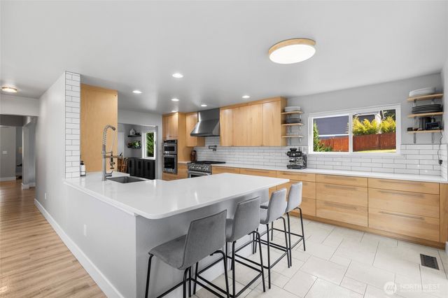 557 Fort Ebey Road, Coupeville, WA 98239