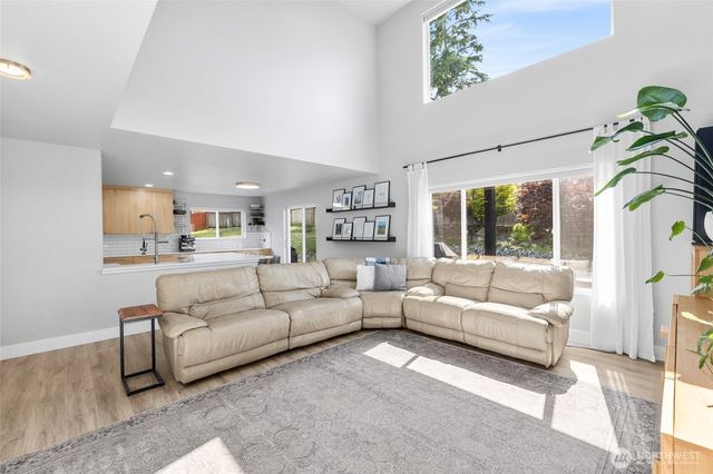 557 Fort Ebey Road, Coupeville, WA 98239