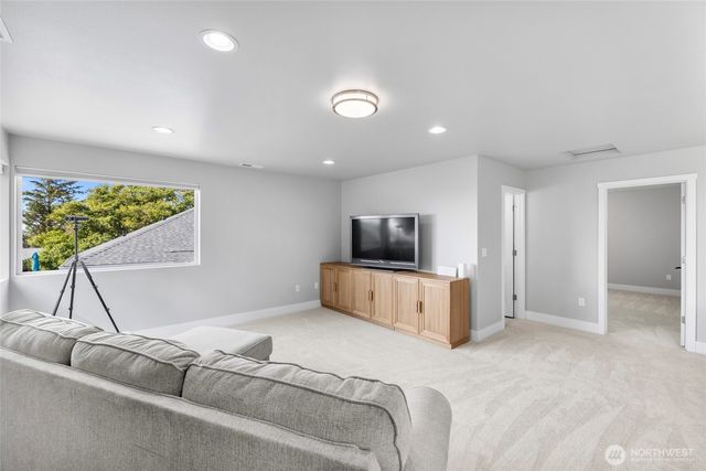 557 Fort Ebey Road, Coupeville, WA 98239