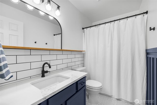 557 Fort Ebey Road, Coupeville, WA 98239