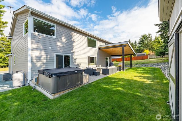 557 Fort Ebey Road, Coupeville, WA 98239