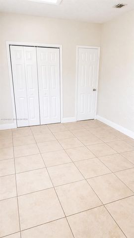 943 NW 63rd St, Miami, FL 33150