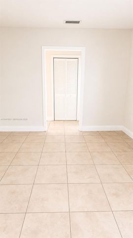 943 NW 63rd St, Miami, FL 33150