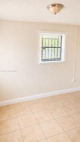 943 NW 63rd St, Miami, FL 33150