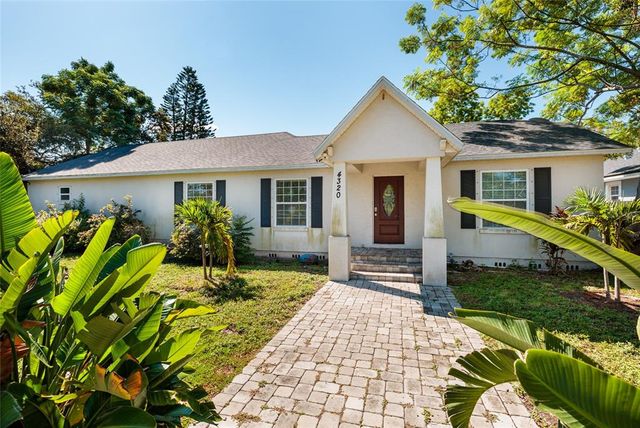 4320 8TH AVENUE N, St Petersburg, FL 33713