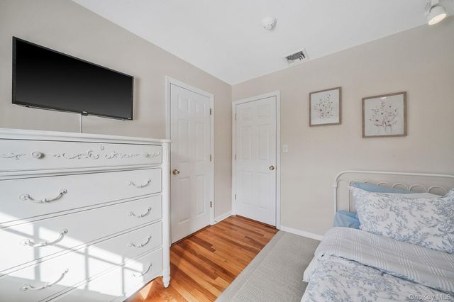 109 Quaker Path, Stony Brook, NY 11790