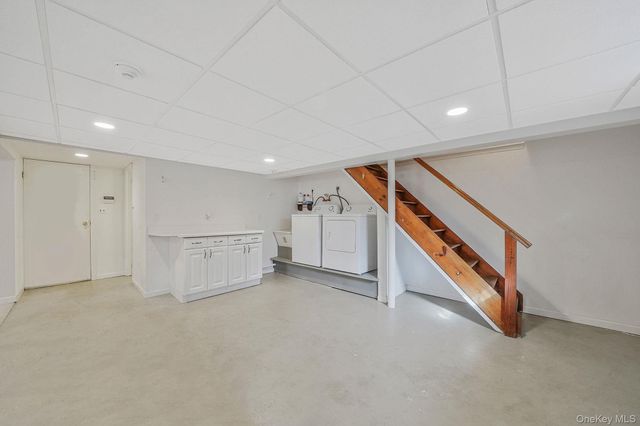 109 Quaker Path, Stony Brook, NY 11790