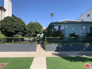 627 9th Street #D, Santa Monica, CA 90402