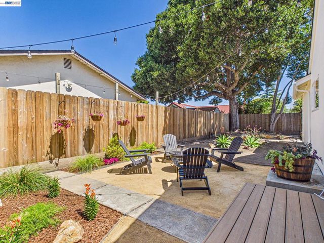 36340 Cypress Point Dr, Newark, CA 94560