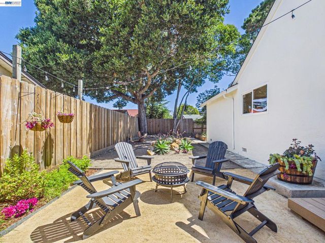 36340 Cypress Point Dr, Newark, CA 94560