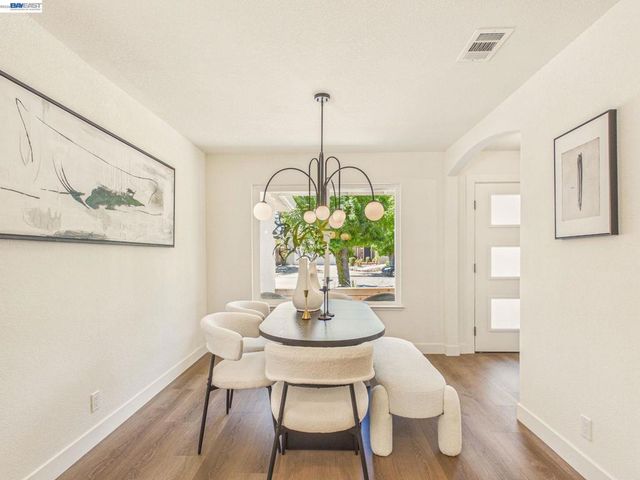 36340 Cypress Point Dr, Newark, CA 94560