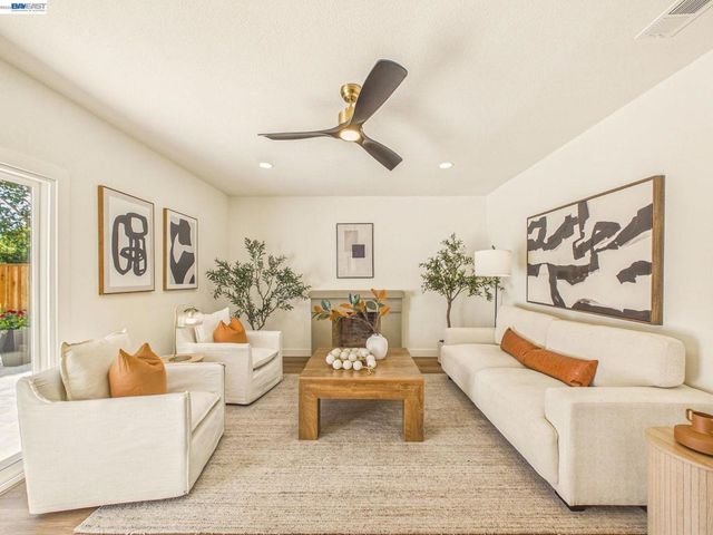 36340 Cypress Point Dr, Newark, CA 94560