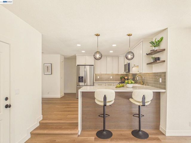 36340 Cypress Point Dr, Newark, CA 94560