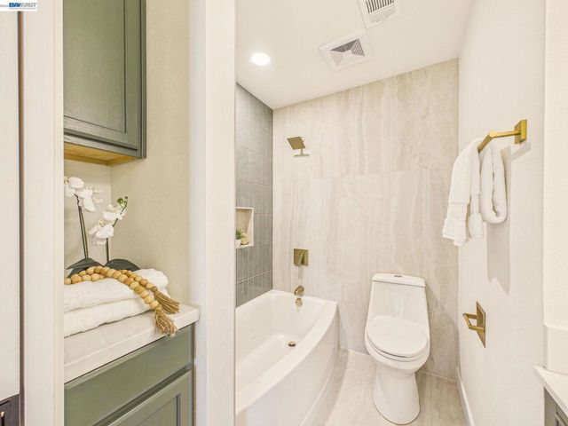 36340 Cypress Point Dr, Newark, CA 94560