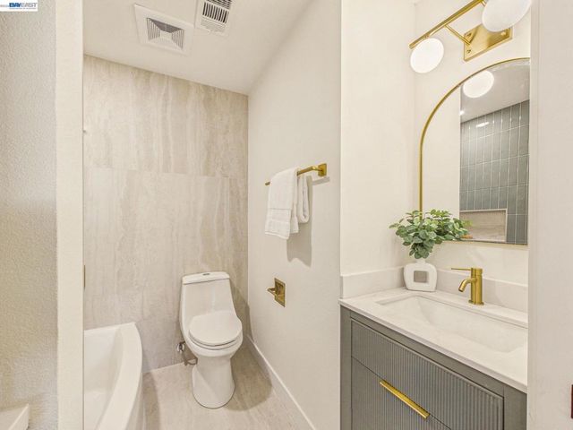 36340 Cypress Point Dr, Newark, CA 94560