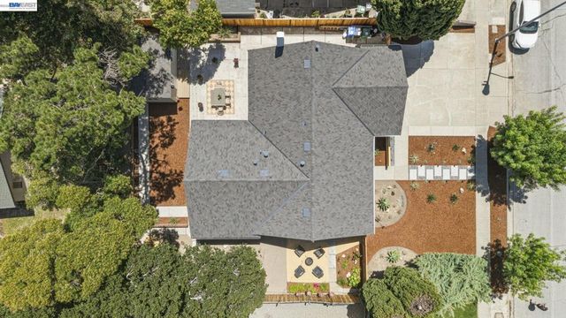 36340 Cypress Point Dr, Newark, CA 94560