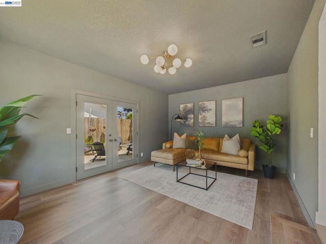 36340 Cypress Point Dr, Newark, CA 94560