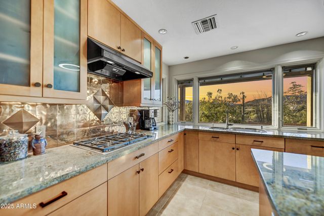 6601 E LONE MOUNTAIN Road N, Cave Creek, AZ 85331