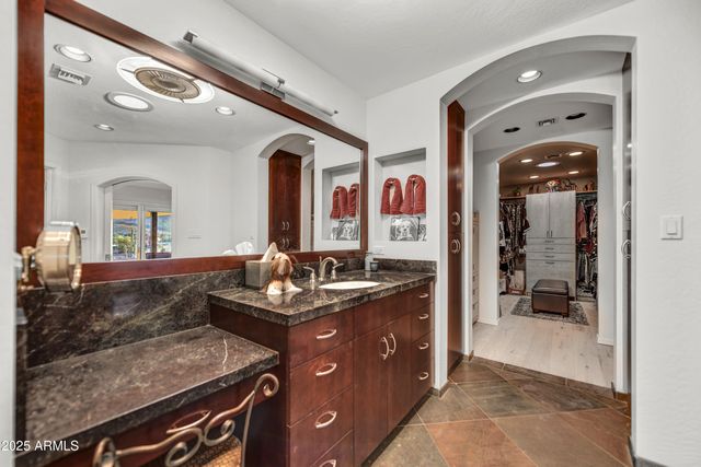 6601 E LONE MOUNTAIN Road N, Cave Creek, AZ 85331