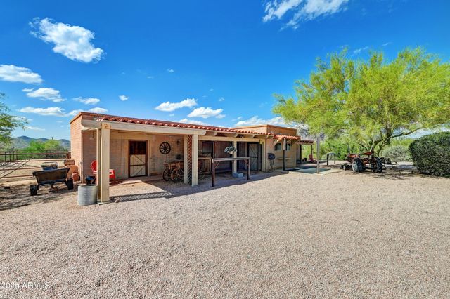 6601 E LONE MOUNTAIN Road N, Cave Creek, AZ 85331