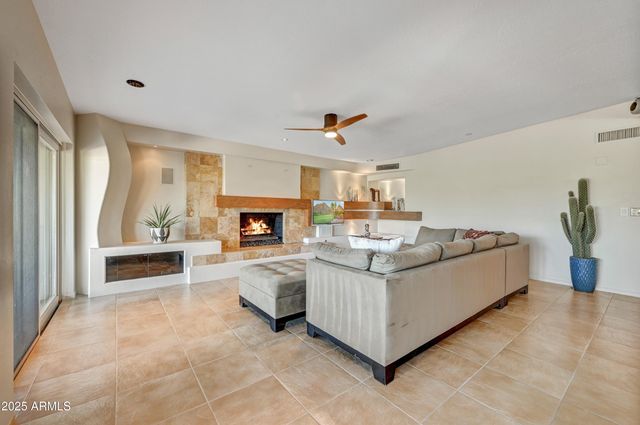 6601 E LONE MOUNTAIN Road N, Cave Creek, AZ 85331