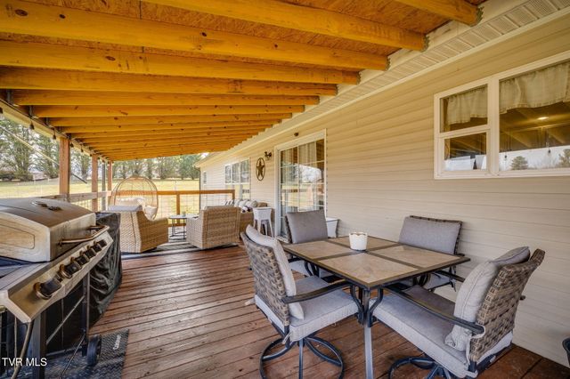 1576 Corby Bridge Road, Chuckey, TN 37641