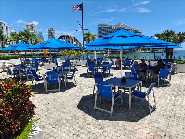 999 Brickell Bay Drive 1105, Miami, FL 33131