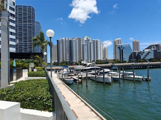 999 Brickell Bay Drive 1105, Miami, FL 33131