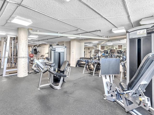 999 Brickell Bay Drive 1105, Miami, FL 33131