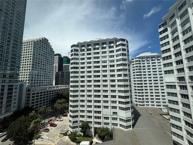 999 Brickell Bay Drive 1105, Miami, FL 33131