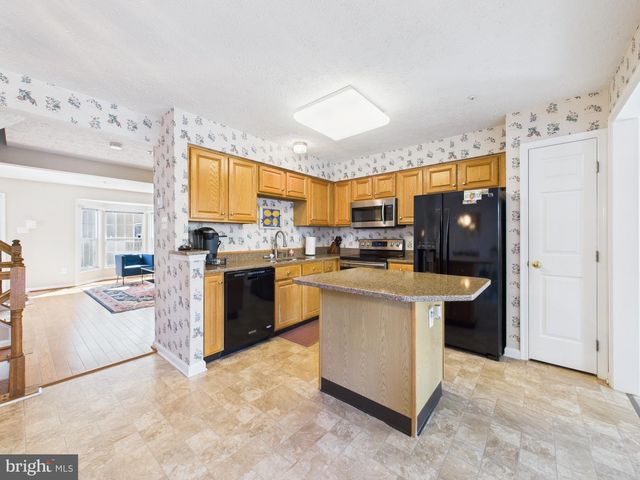 5110 WINDERMERE CIR, Baltimore, MD 21237