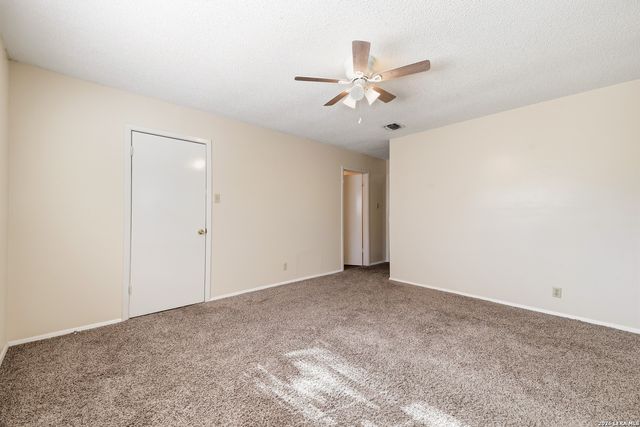 5416 RAMBOWLLETTE DR, San Antonio, TX 78247