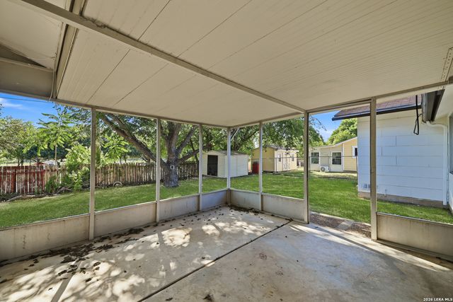 5416 RAMBOWLLETTE DR, San Antonio, TX 78247